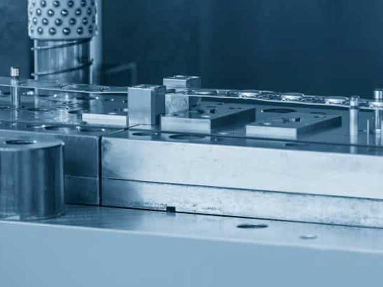 Estampage progressif-2